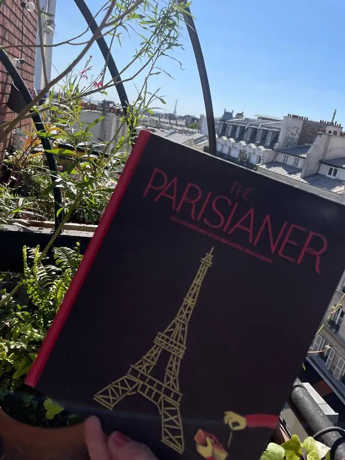Studio Vue Paris - Quartier Canal Saint-Martin 0*,  France