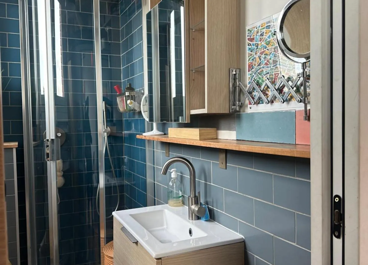Studio Vue Paris - Quartier Canal Saint-Martin France